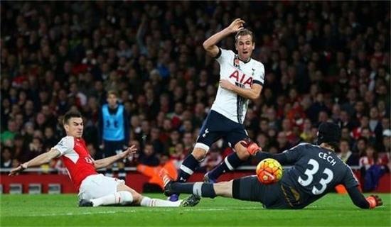 在比赛中屡 在比赛中屡